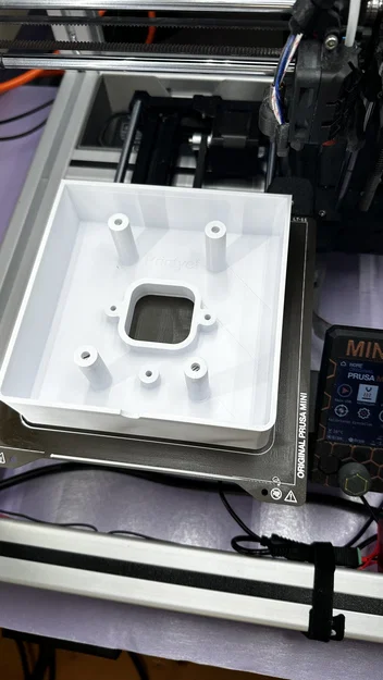 Case gắn tường cho Unifi U6 Enterprise In-Wall (không cần khoét tường) - Image 2