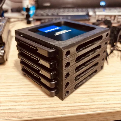 Khung gắn 5 ổ cứng SSD 2.5 inch cho case PC - Tối ưu hóa lưu trữ