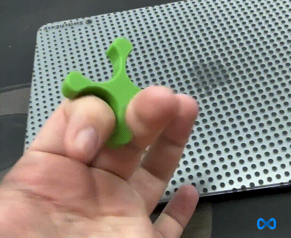 Finger Fidget Flipper – Đồ chơi lật ngón tay chống buồn tay - Image 1
