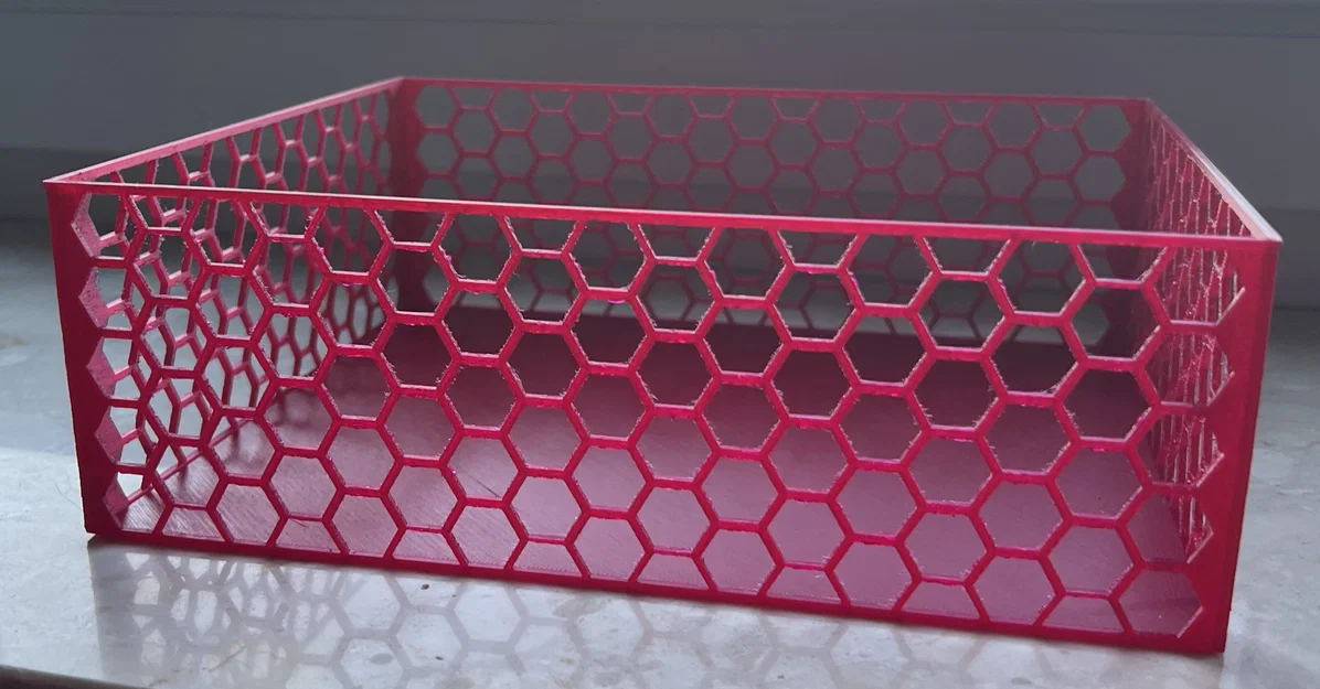 Hộp lưu trữ (Storage box) tường lưới hex đơn giản - Image 1