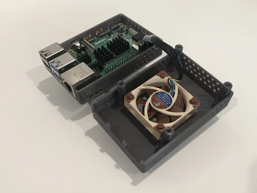 Case quạt cho Raspberry Pi 4 (hỗ trợ RTC) - Image 1