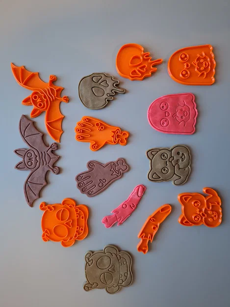 Bộ 7 Khuôn Cắt Bánh Quy Halloween Tự In 3D Độc Đáo - Image 1