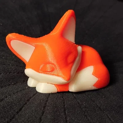 Mô hình chú cáo đang ngủ in 3D hai màu xinh xắn