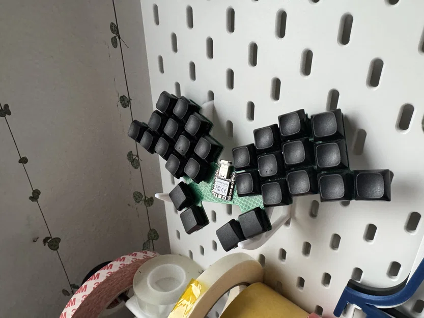 Skadis Pegboard Keyboard Holder v1.5 - Image 4