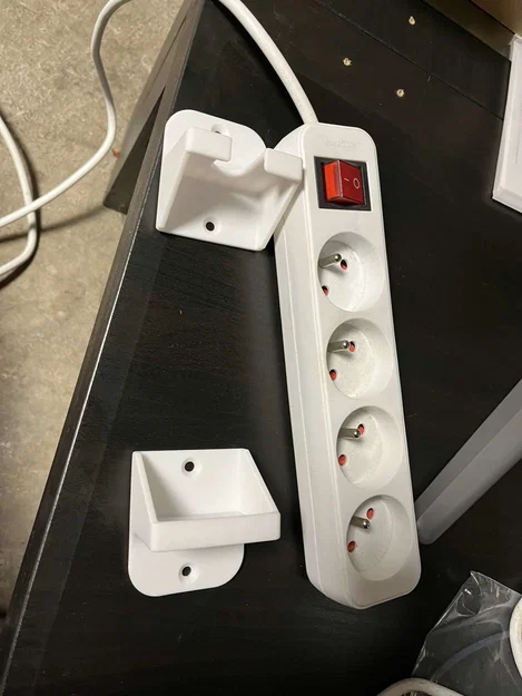 Držák na prodlužovací kabel (Giá đỡ dây nối dài) - Image 1