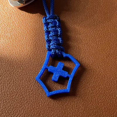 Móc khóa logo Victorinox tinh tế cho dân sưu tầm đồ EDC