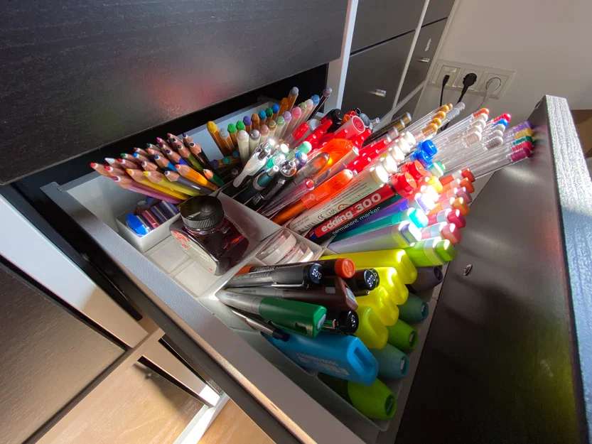 Angled Gridfinity – Khay Gridfinity nghiêng 55° cho bút/marker - Image 1