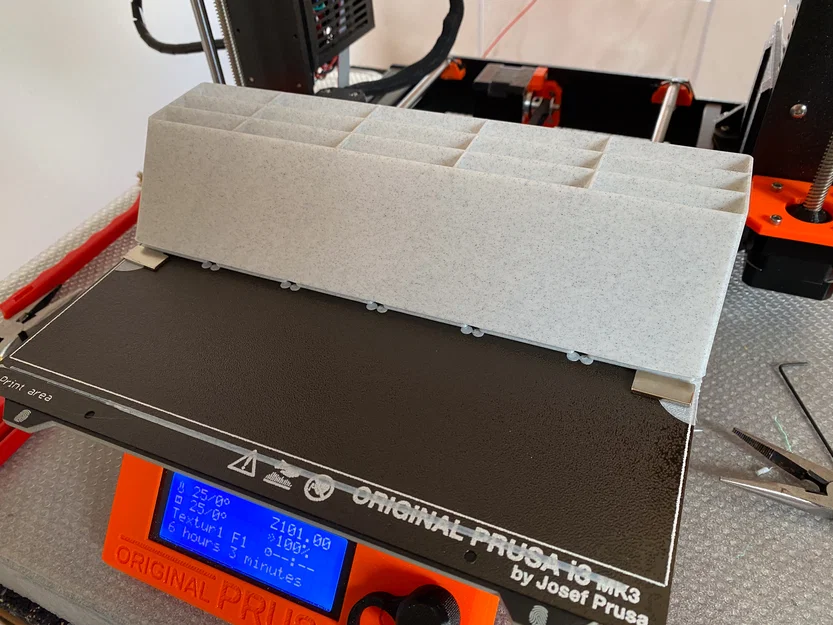 Angled Gridfinity – Khay Gridfinity nghiêng 55° cho bút/marker - Image 2