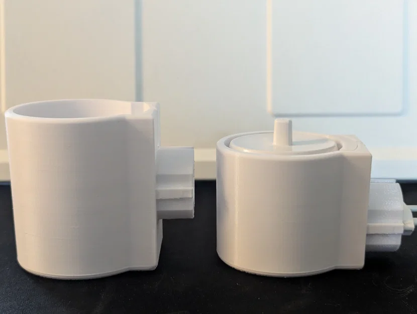 Giá treo bàn chải điện Oral-B gắn ổ cắm (Thiết kế nhỏ gọn) - Image 2