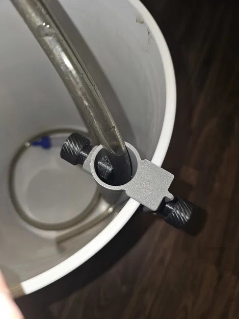 Kẹp giữ ống cho hồ cá "Tube Tamer" - Image 2