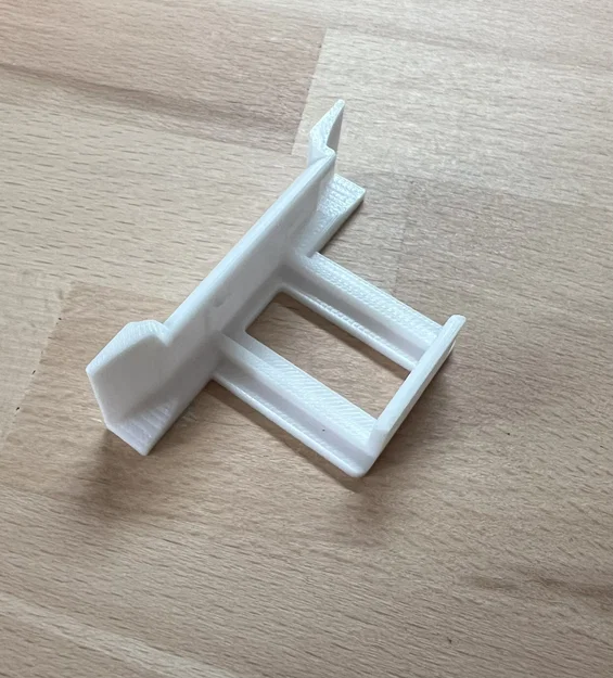 Kẹp thoát nước thông minh cho tấm pin năng lượng mặt trời 30x10mm - Image 1