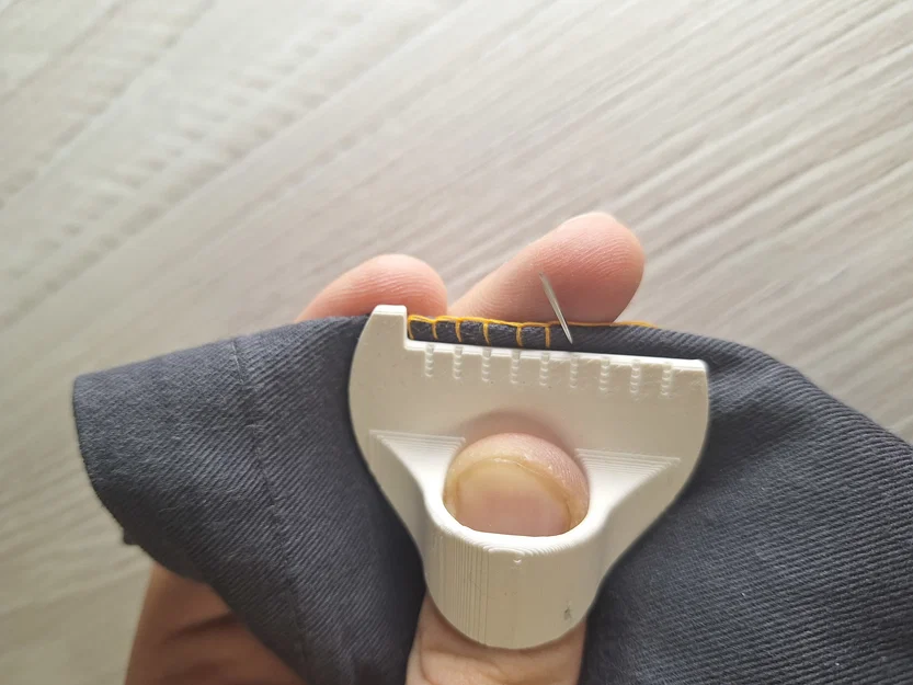 Dụng cụ hỗ trợ khâu tay đều mũi 3mm (Sewing Template) - Image 2