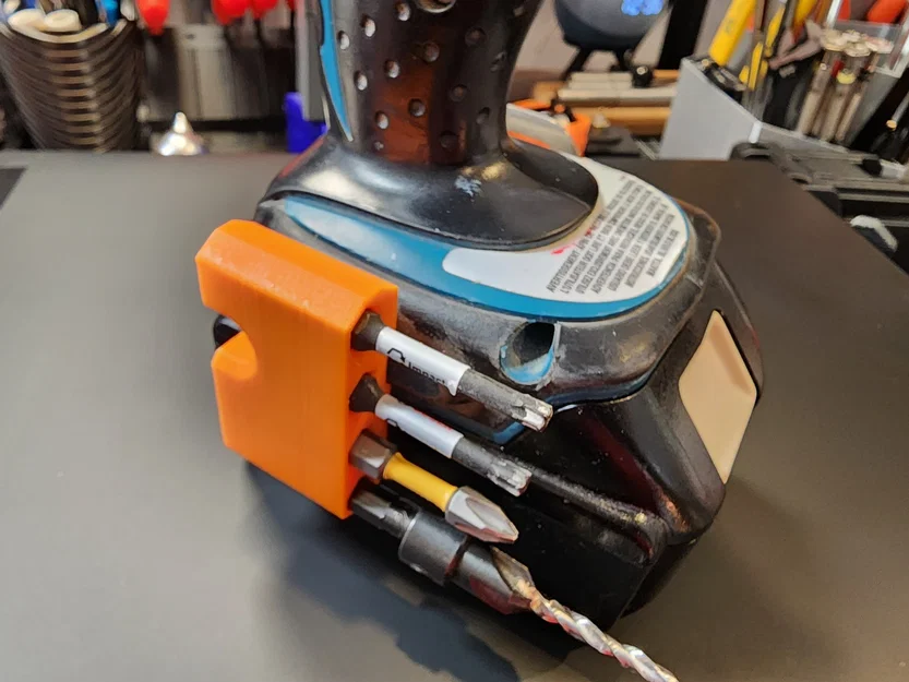 #0111 Holster đựng bit Makita – fit 4 bits - Image 1