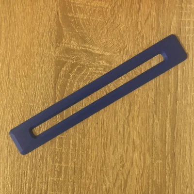 Thước kẻ 18cm hỗ trợ đọc sách
