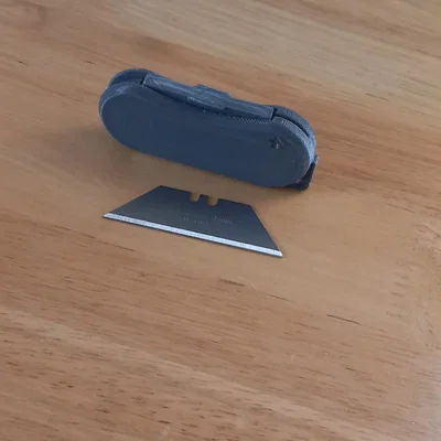 Dao gập dùng lưỡi Stanley (Folding Stanley Blade Knife)