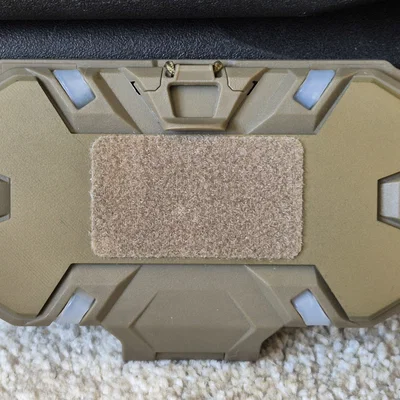 Tấm che lỗ cho giá đỡ điện thoại MOLLE (Shield for MOLLE Mobile Phone Holder)