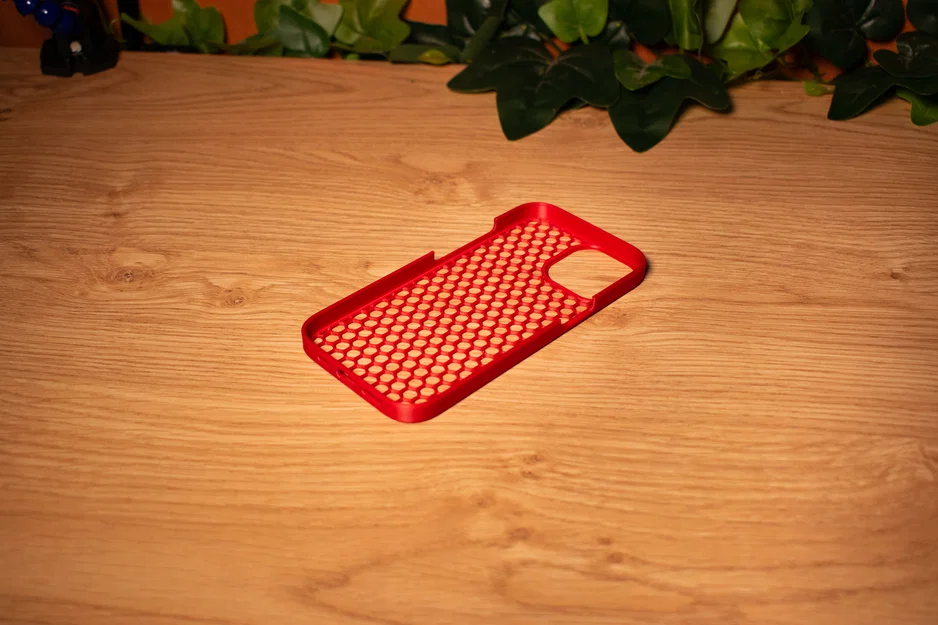 Ốp lưng iPhone 15 Pro Max họa tiết tổ ong in 3D - Image 1