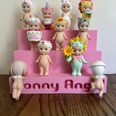 Kệ trưng bày mô hình 3 tầng cho Sonny Angel siêu đáng yêu