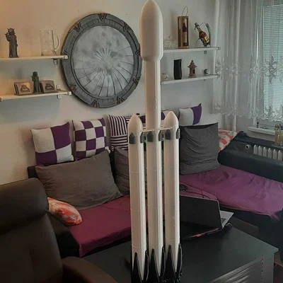 Mô hình tên lửa SpaceX Falcon Heavy tỉ lệ 1/48 ấn tượng