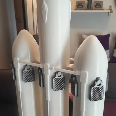 Mô hình tên lửa SpaceX Falcon Heavy tỉ lệ 1/48 ấn tượng
