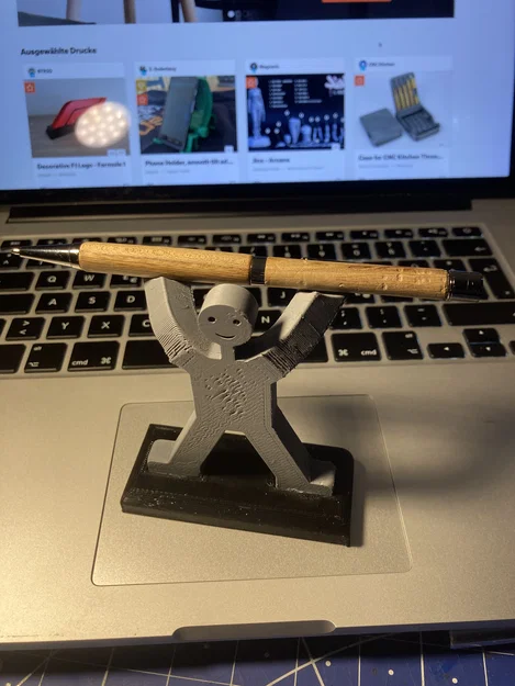 Mô hình người tí hon giữ bút Funny Pen-Holder in 3D độc đáo - Image 2