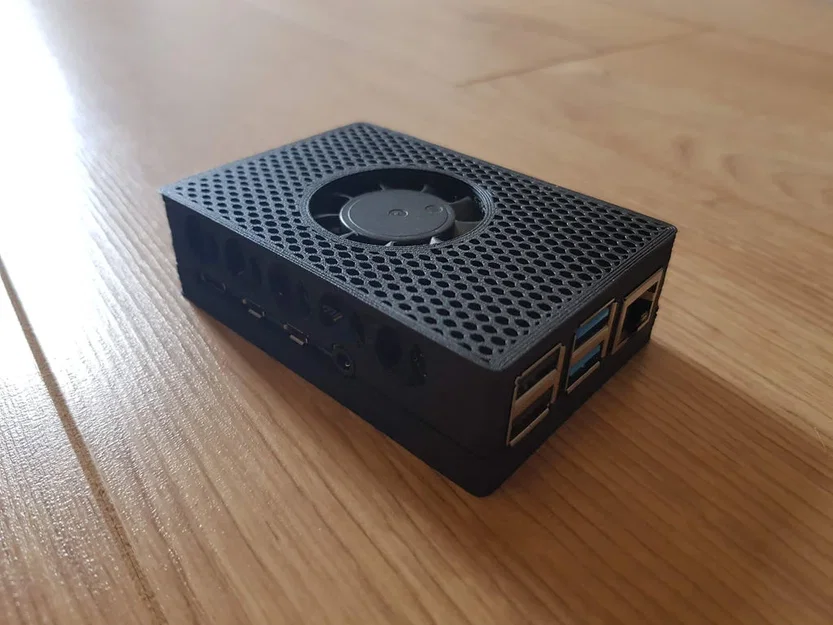 Hộp đựng Raspberry Pi 4 đơn giản, hỗ trợ quạt tản nhiệt 30mm 40mm - Image 1