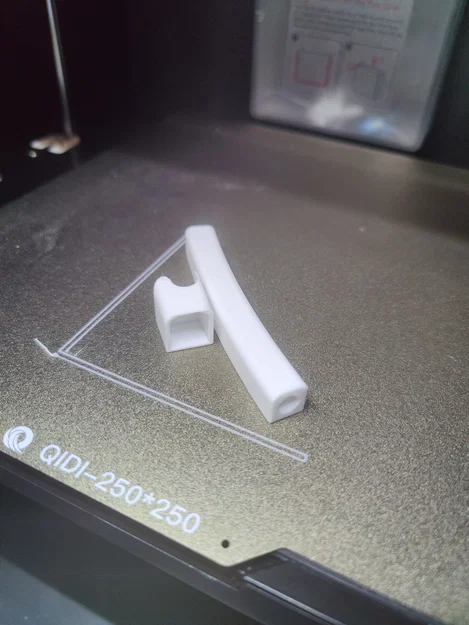 Chốt cửa đơn giản cho Qidi Q1 Pro - Image 4