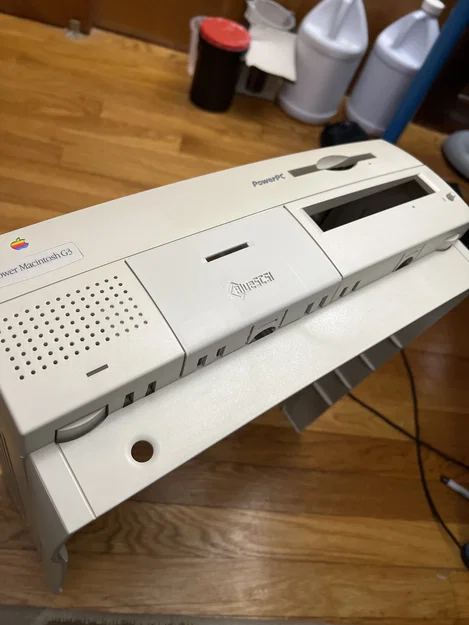 Bezel 3.5 inch cho Power Macintosh 7000 series và G3 Desktop - Image 1