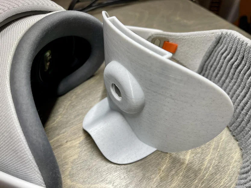 Case tối giản cho Vision Pro kèm khe AirTag (The Missing Minimal Vision Pro Case) - Image 5