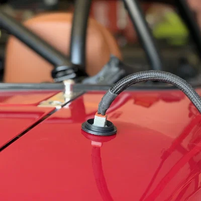 Miata Antenna Delete kèm Battery Tender Plug