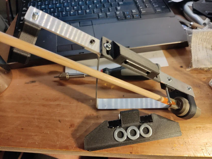 Jig Gắn Cánh Mũi Tên (Archery Arrow Fletching Jig) In 3D - Image 2