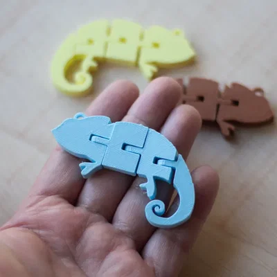 Móc khóa tắc kè hoa khớp nối linh hoạt (Flexi Chameleon Keychain)