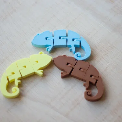 Móc khóa tắc kè hoa khớp nối linh hoạt (Flexi Chameleon Keychain)