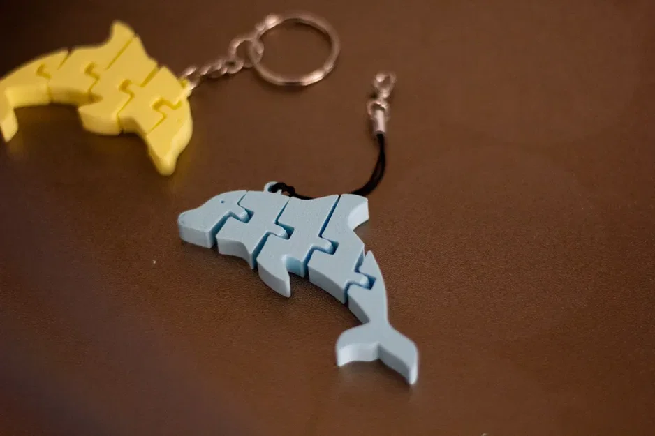 Móc khóa cá heo in 3D cử động linh hoạt (Flexi Dolphin Keychain) - Image 1