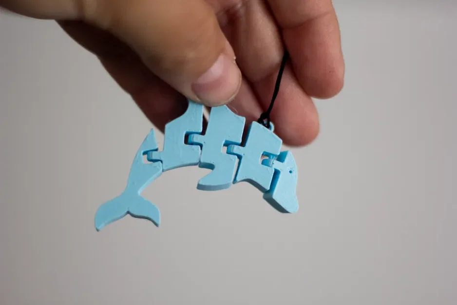 Móc khóa cá heo in 3D cử động linh hoạt (Flexi Dolphin Keychain) - Image 3