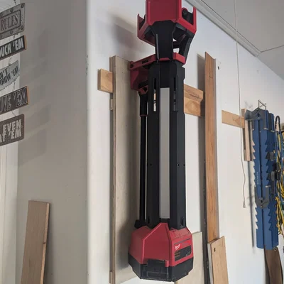 Ngàm treo tường Milwaukee M18 Rocket Light - Giải pháp gọn gàng