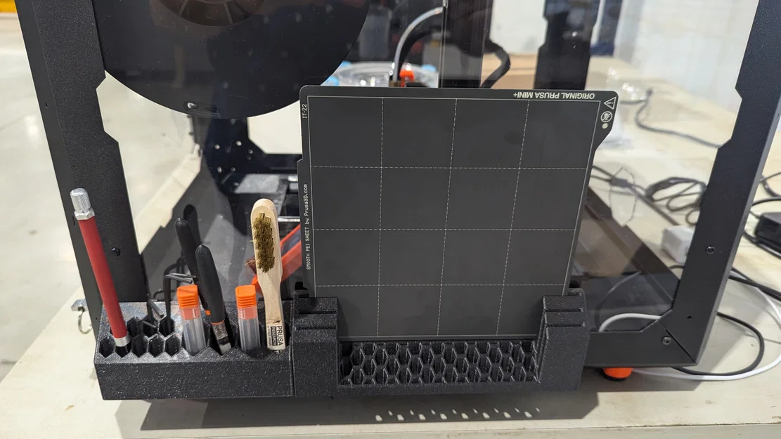 Kẹp giữ sheet cho MINI Enclosure - Original Prusa MINI Enclosure - Image 2