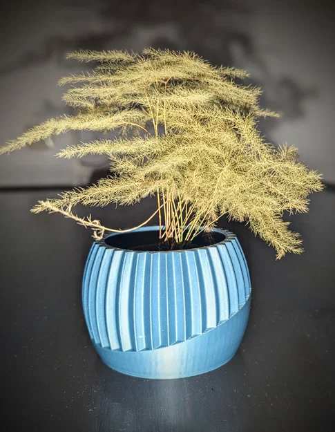 Chậu trồng cây cảnh 3D thiết kế vân dọc hiện đại (STL) - Image 1