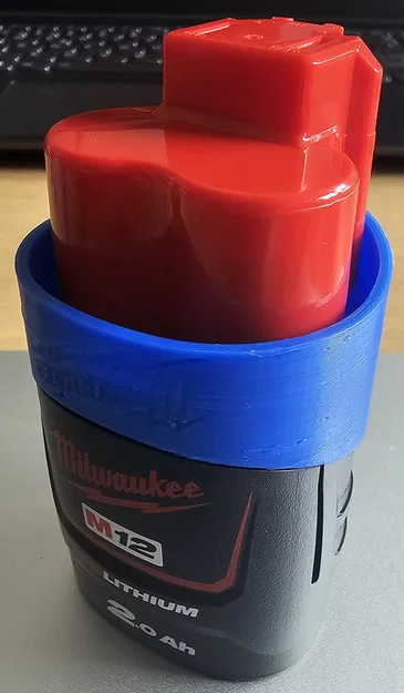 Giá đỡ pin Milwaukee 12V 2.0Ah (Batteryholder) - Image 3