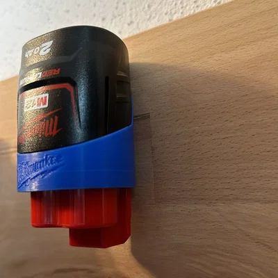 Giá đỡ pin Milwaukee 12V 2.0Ah (Batteryholder)