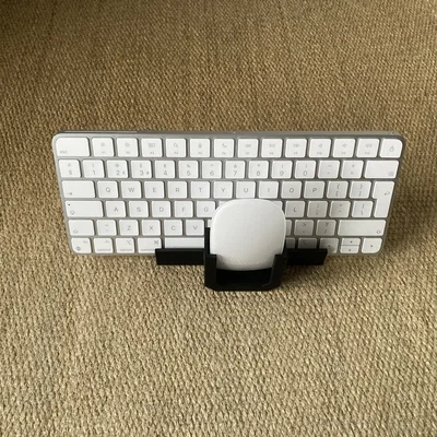 Kệ để Apple Bluetooth Keyboard và Magic Mouse