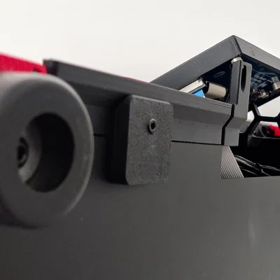 Clip giữ bottom panel cho Voron 2.4 (remix để panel nằm flush với skirt)