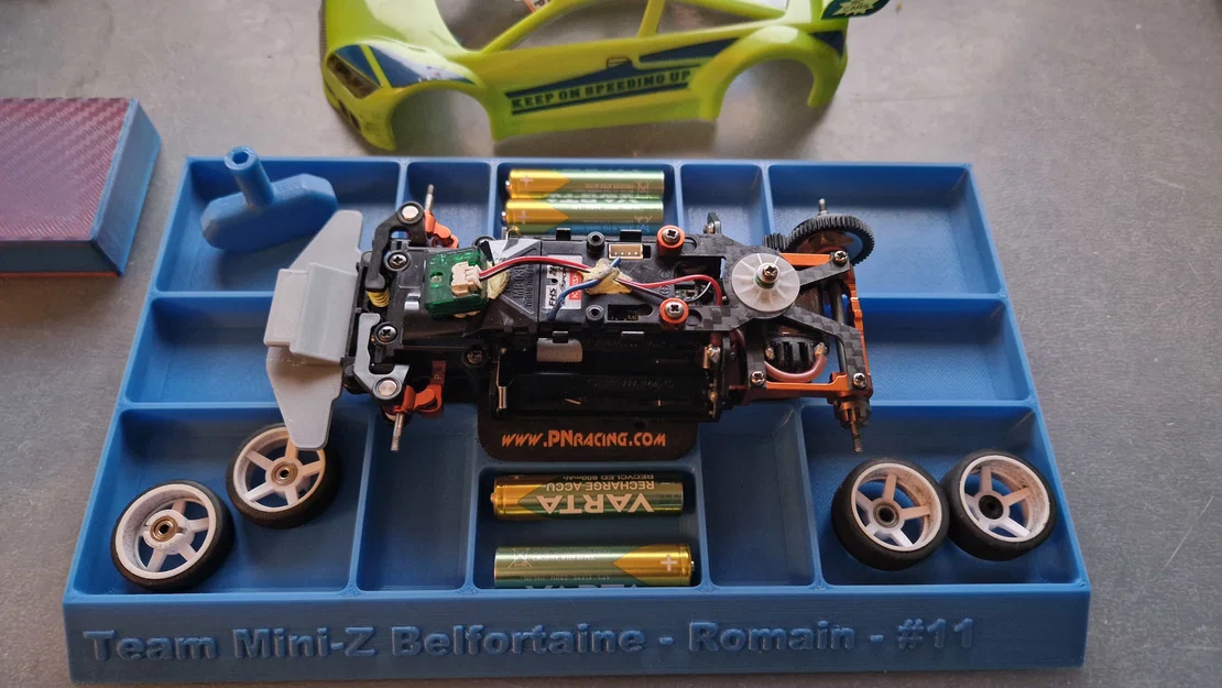 Khay Đựng Phụ Kiện và Đế Xe Mini-Z Tiện Lợi Cho Người Chơi RC - Image 1