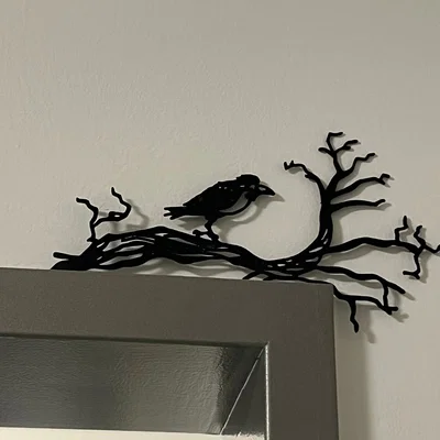 Mô hình quạ đậu trên cành cây - Trang trí tường Halloween ấn tượng