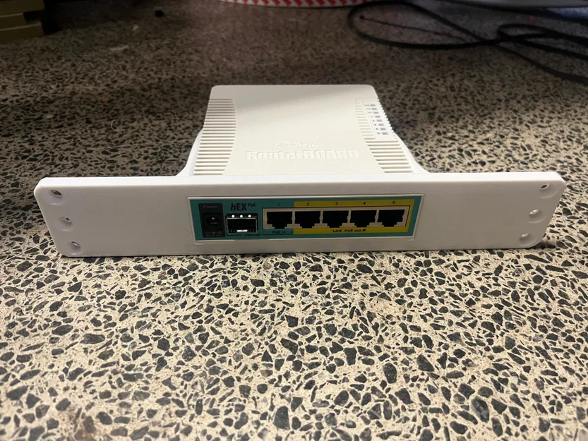 Ngàm gắn rack 10 inch cho MikroTik hEX và RD2x0GS - Image 3