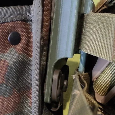 Adapter (BW) Lochkoppel sang Molle