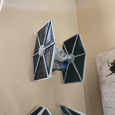 Ngàm treo tường Lego Tie Fighter UCS (75095)