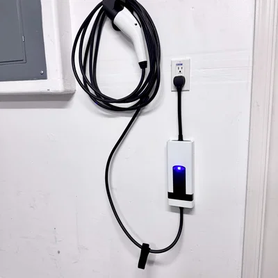 Bản Remix Giá Treo Tường Cho EV Charger J1772