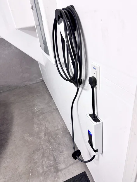 Bản Remix Giá Treo Tường Cho EV Charger J1772 - Image 4