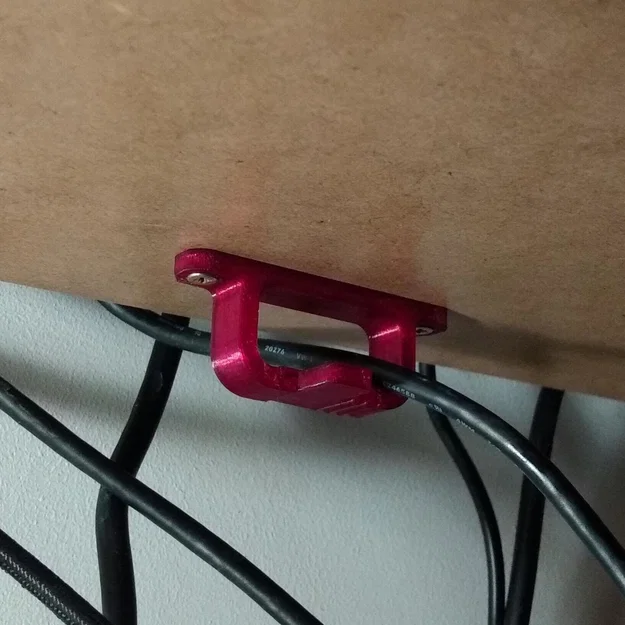 Ngàm kẹp dây cáp đàn hồi in liền khối (Print-in-place springy cable mount) - Image 1